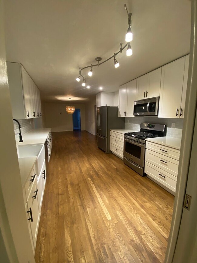 Foto del edificio - Gorgeous Fully Remodeled 3 Bed 1.5 bath!