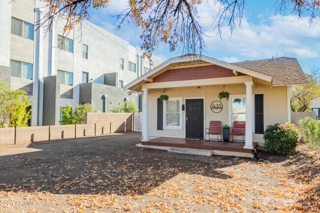 Foto del edificio - 1433 E Osborn Rd