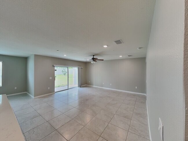 Foto del edificio - 837 Rivers Crossing St