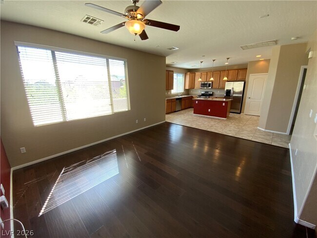 Foto del edificio - 10351 Poplar Park Ave