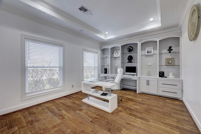 Foto del edificio - 6213 San Felipe St