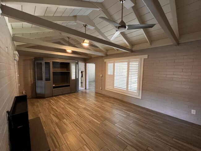 Foto del edificio - 1039 Poplar St