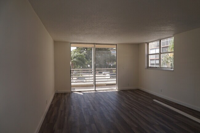 Living Room - 408 NW 68th Ave