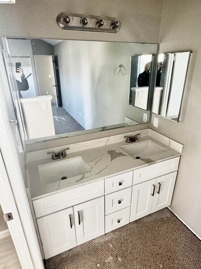 Foto del edificio - 1710 Walnut Meadows Dr