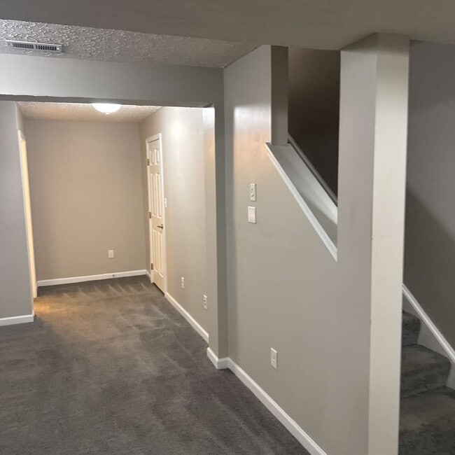 Building Photo - 2059 Matt Way