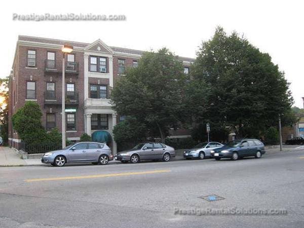 Building Photo - 189 Chestnut Hill Ave