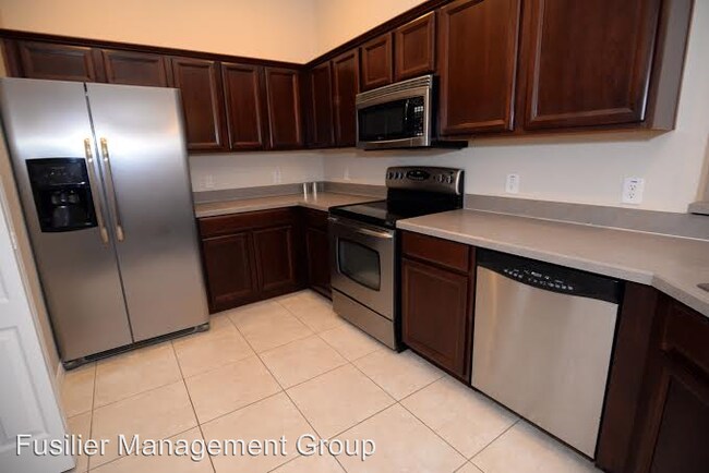 Building Photo - 6462 S Goldenrod Rd