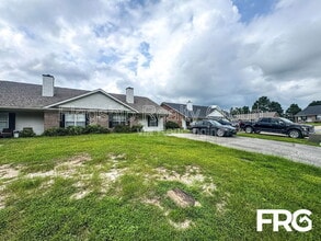 Building Photo - 3311 Moseley Dr