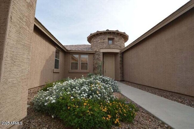 Foto del edificio - 857 W Glenmere Dr