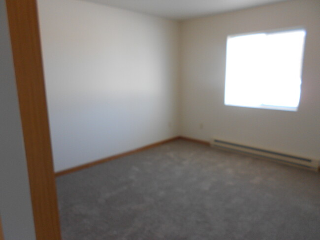 2nd bedroom - 101 Camelot Ln