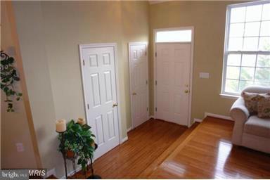 Building Photo - 6030 Helmsman Way