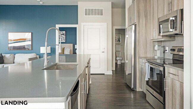 Foto del edificio - 1900 Airport Commerce Dr