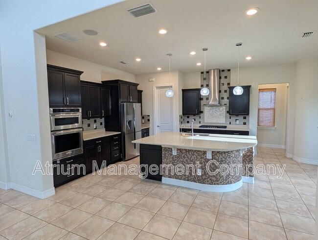 Building Photo - 1381 Patterson Ter
