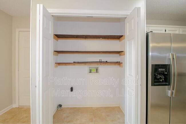 Foto del edificio - 3401 Dabney Ln
