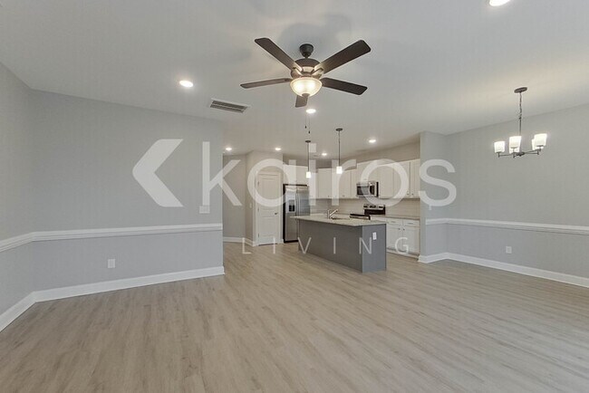 Foto del edificio - 3709 Oak Leaf Way