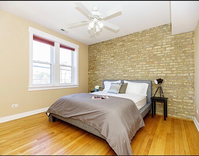 Building Photo - 4938 N Winthrop Ave