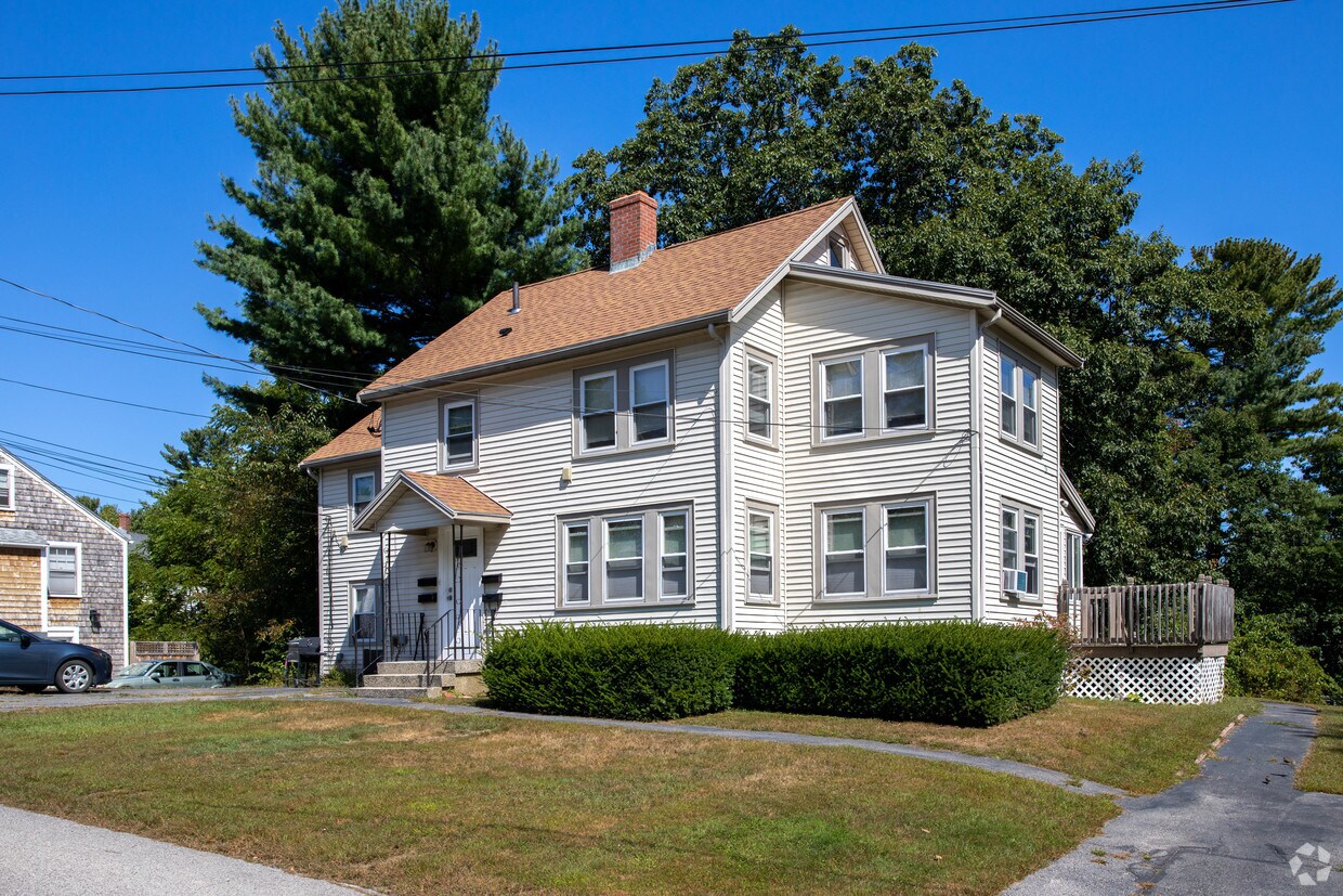 2830 Traip Ave, Kittery, ME 03904 Apartments in Kittery, ME