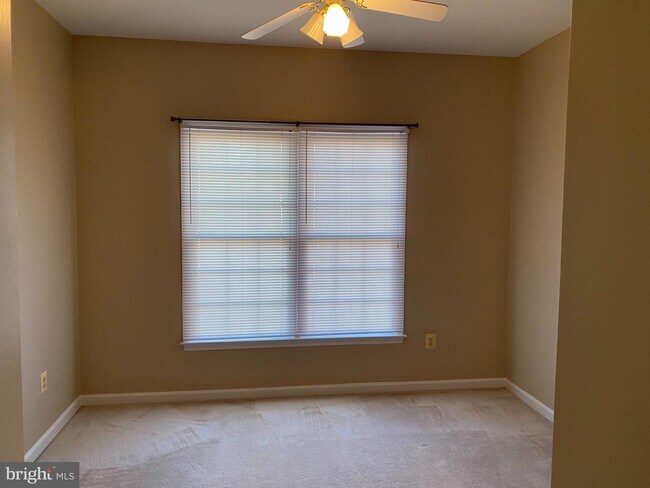 Foto del edificio - 524 Wordsworth Cir