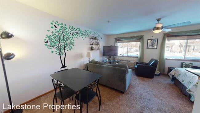 Foto del edificio - 6749 Fairhaven Rd