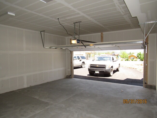Building Photo - 313 Star Crossing