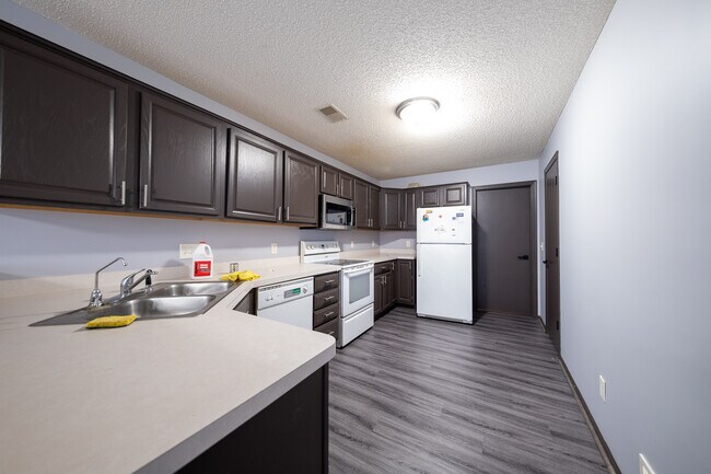 Foto del edificio - 17032 Eagleview Ln