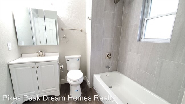 Building Photo - 3 br, 1 bath House - 6810 Chippewa Road