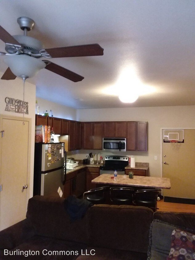 Foto principal - 429 E Burlington St