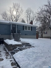 Building Photo - 42 Northbrick Ln