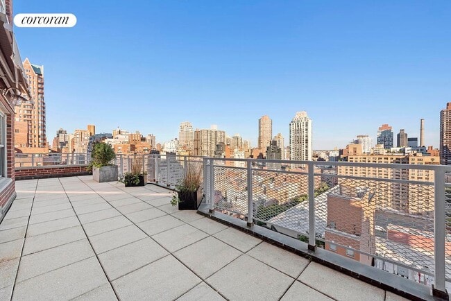 Building Photo - 177 E 75th St