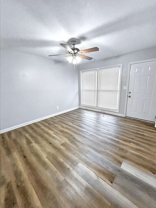 Foto del edificio - 1260 Sydnor Ave