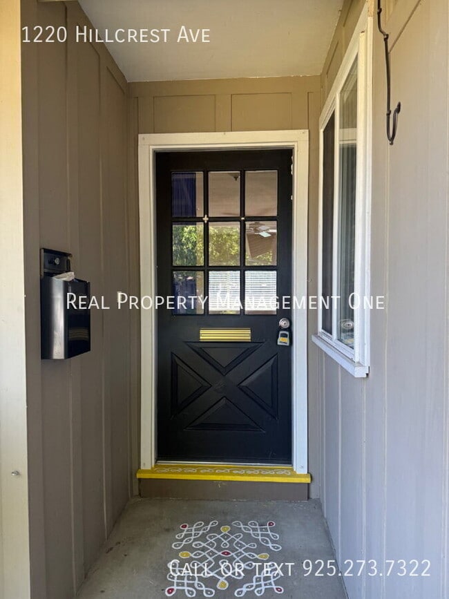 Foto del edificio - 1220 Hillcrest Ave