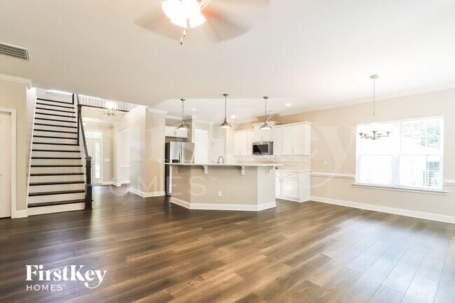 Foto del edificio - 3812 Rutherford Ct