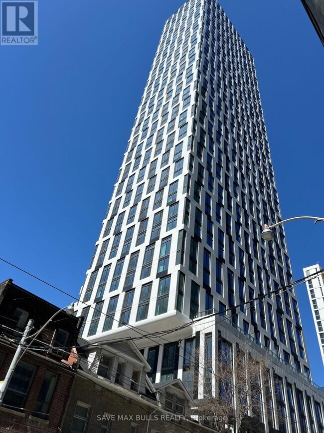 Building Photo - 252-1252 Church St