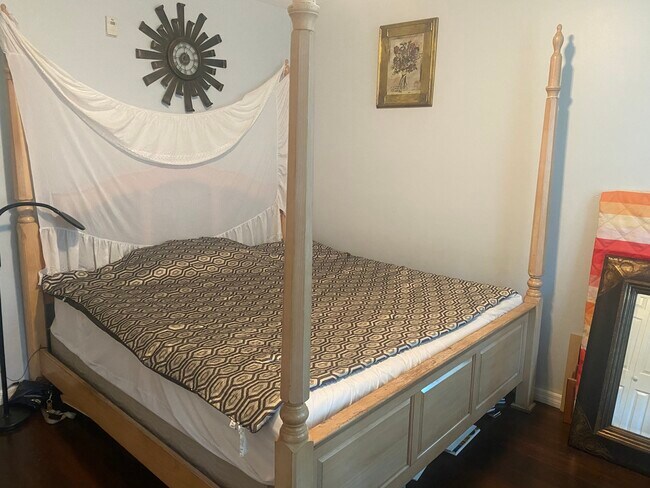 Bedroom - 1220 Reserve Way