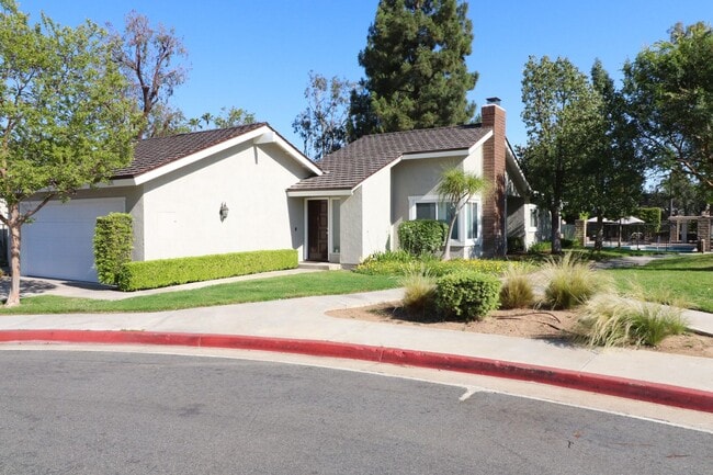 Building Photo - 1050 Pacifica Dr