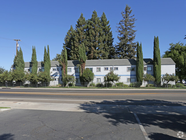 Building Photo - The Pierce Complex