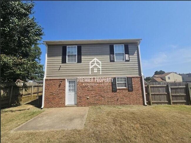 Foto del edificio - 7767 Windy Willow Cove