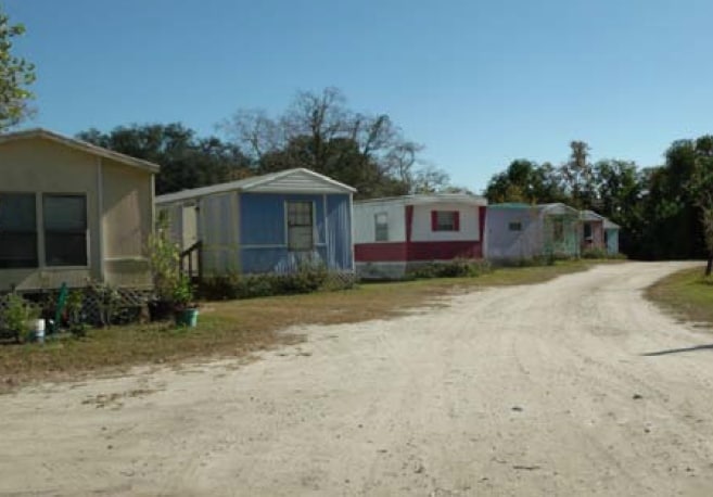 Primary Photo - 401-441 Easy St