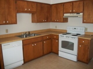 Foto del edificio - 2 bedroom, 1 bath - Downstairs unit