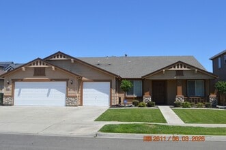 Building Photo - 4232 Windrose Dr