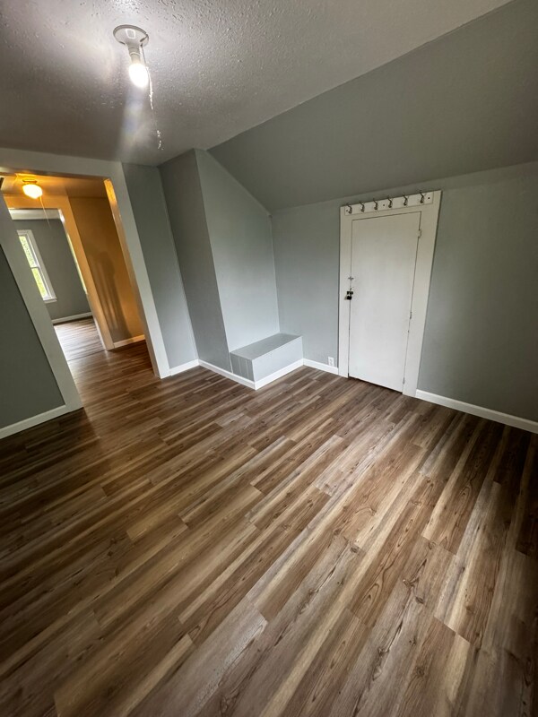 Foto del edificio - 3119 Stamey Cove Rd