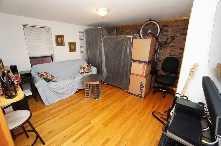 Foto principal - 3093 Fulton St