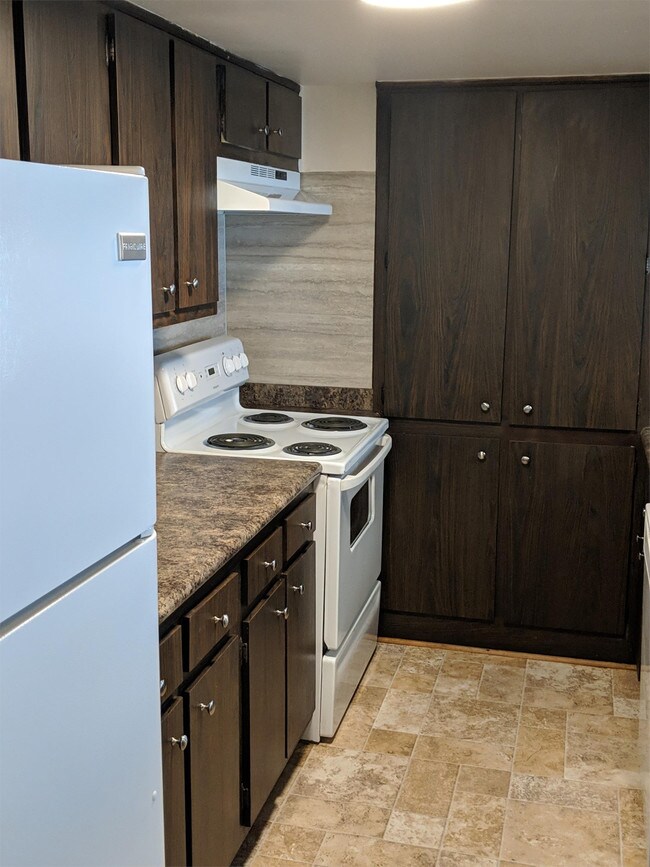 Foto del edificio - 6327 Calder Ave