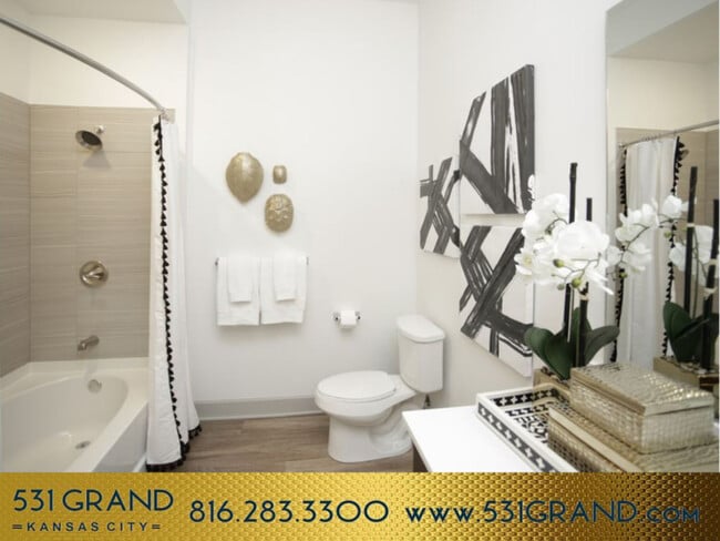 Building Photo - 531 Grand