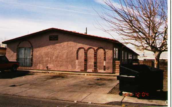 Building Photo - Arrowhead Acres