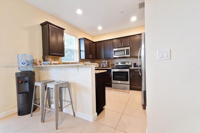 Foto del edificio - 12442 Emerald Creek Ct