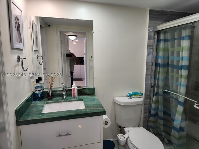Building Photo - 345 Ocean 602