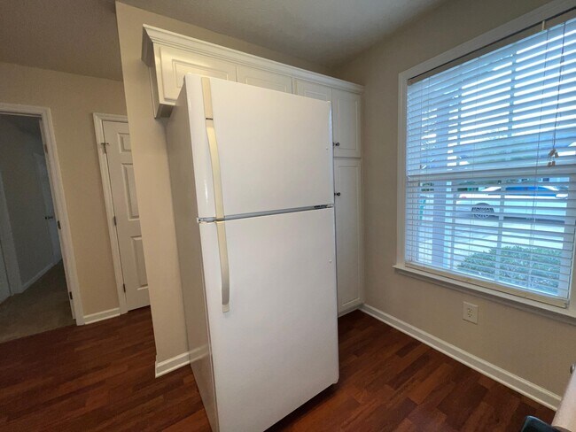 Foto del edificio - 201 Satomi Way