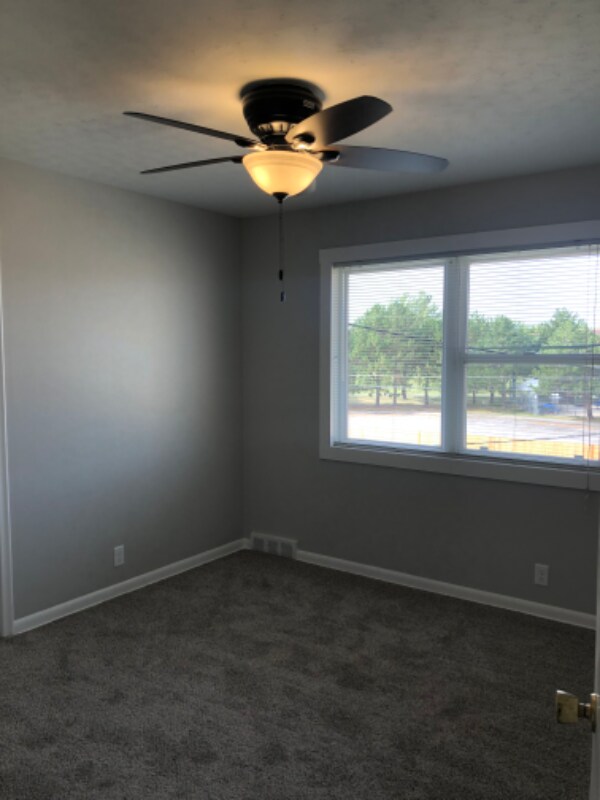 Building Photo - 3512 S 82nd St