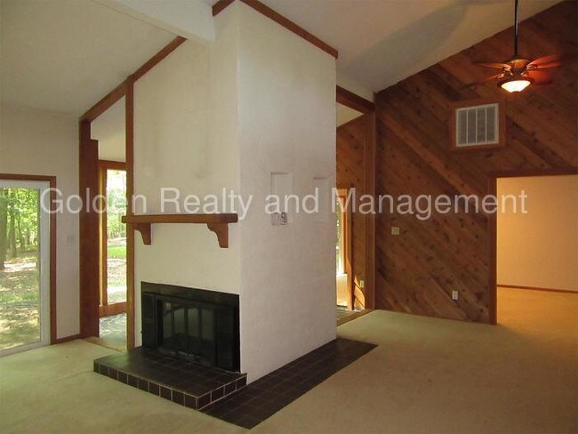 Building Photo - 10401 Ray Rd